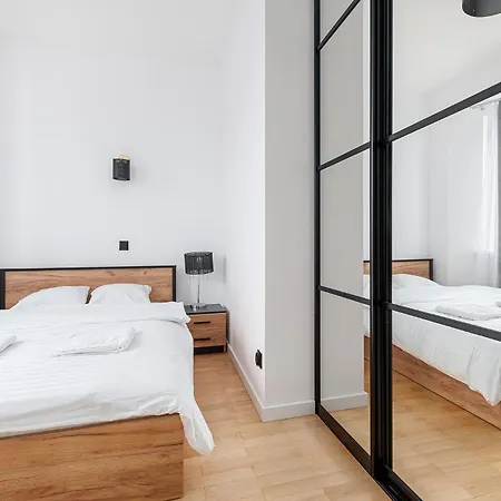 Rentplanet - Apartamenty Domaniewska Warszawa Zewnętrze zdjęcie