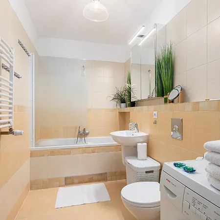 Rentplanet - Apartamenty Domaniewska Warszawa Zewnętrze zdjęcie